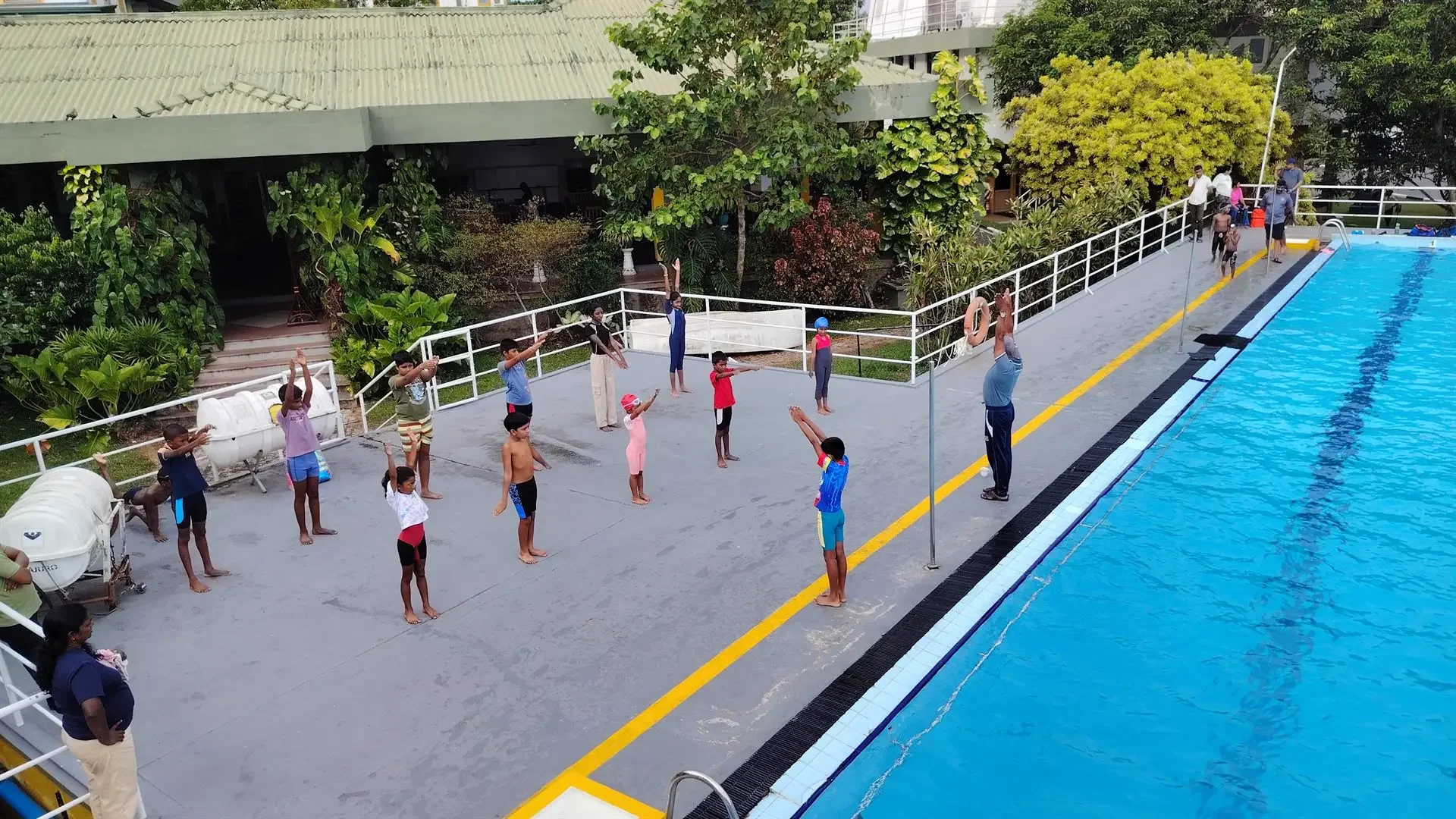 Kids Swimming Lessons and Water Confidence